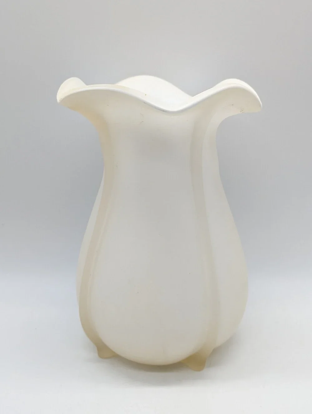 Vintage Cream Off White Glass Scalloped Edge Vase